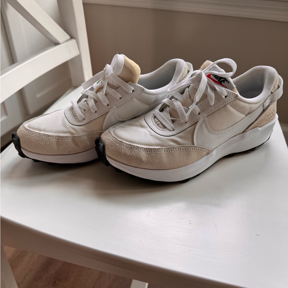 Women’s Nike shoes